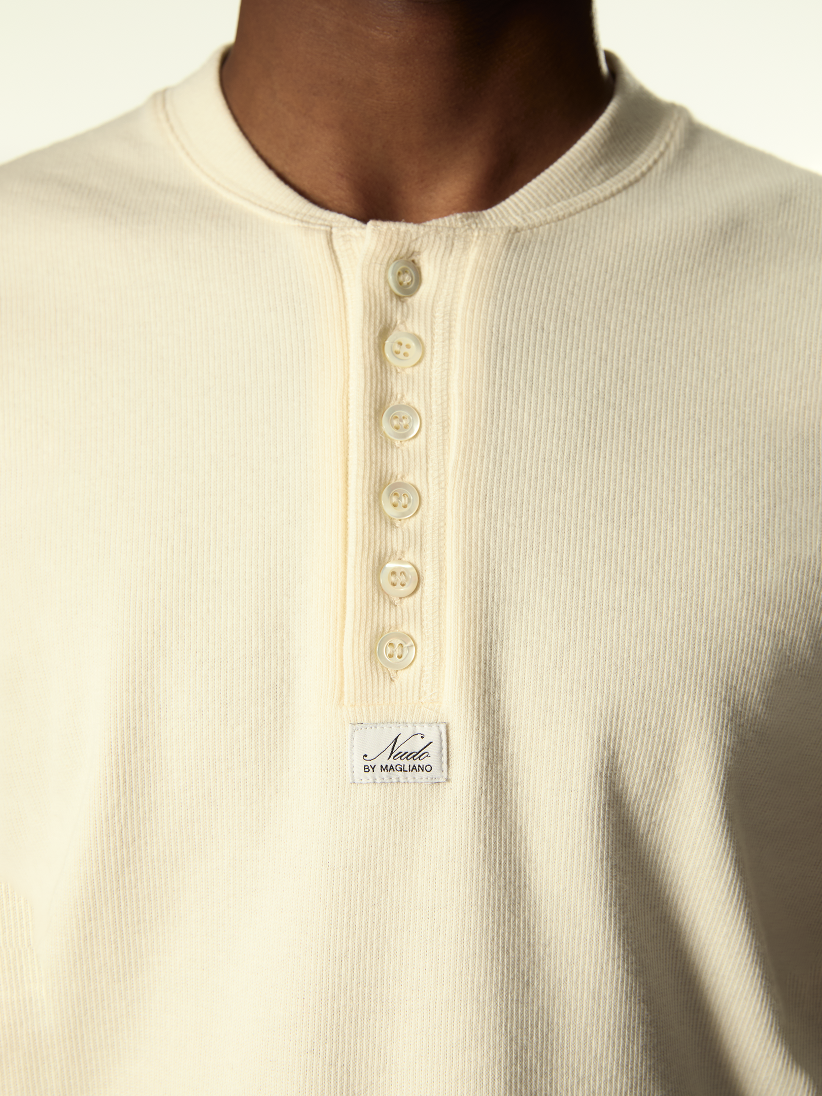 Nudo Serafino Tee Dirty White - Magliano